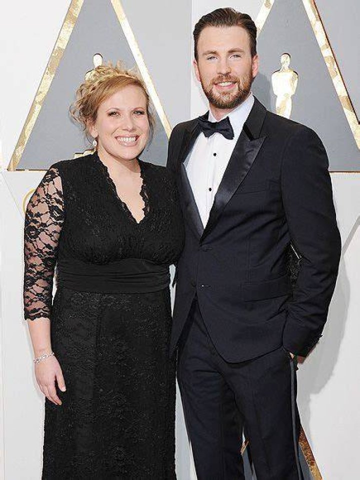 Chris Evans & Sister At Oscars — Adorably Brings Big Sis As His Date – Hollywood Life
