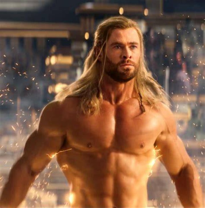 Chris Hemsworth Fans Joke You Can See His Abs ‘From Space’ After He Shares New Shirtless Pic
