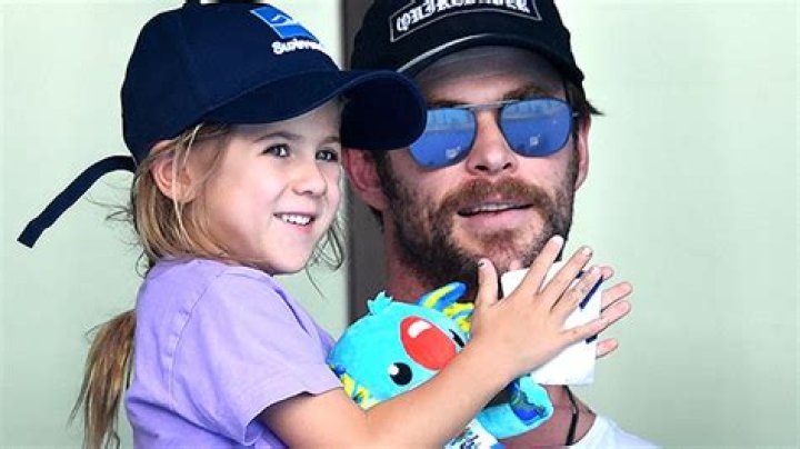 Chris Hemsworth Praises Daughter India In ‘Thor’ Throwback Photos – Hollywood Life