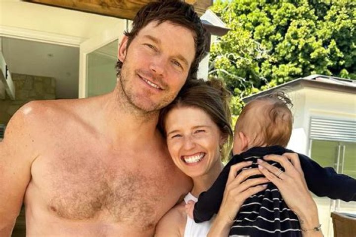 Chris Pratt Bonds With Son Jack, 9, On Juice Run With Pregnant Katherine Schwarzenegger & Daughter Lyla, 1