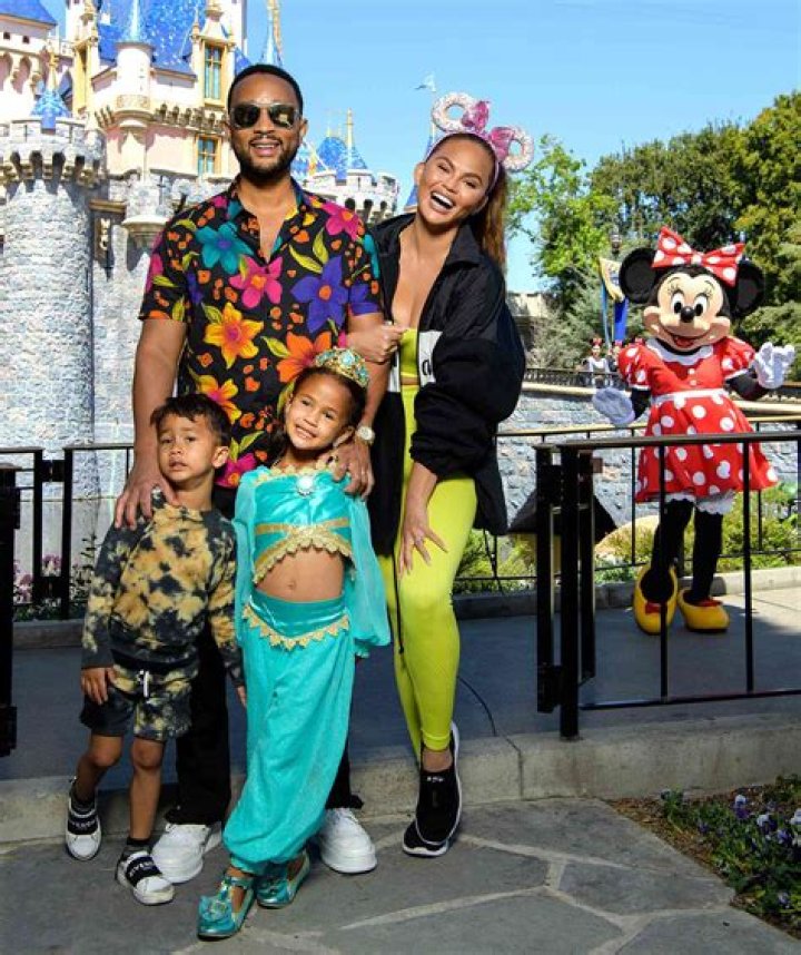Chrissy Teigen & John Legend Celebrate Daughter Luna’s 6th Birthday At Disneyland: Photos