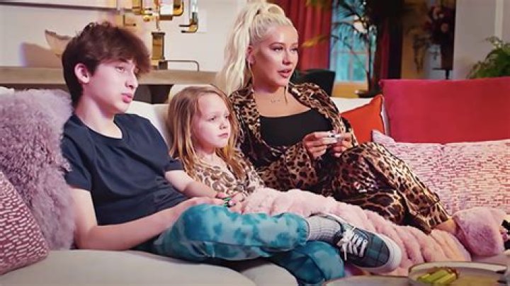 Christina Aguilera’s Kids Max & Summer Star In Nintendo Ad With Mom – Hollywood Life