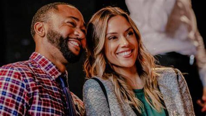 ‘Christmas In Louisiana’s Jana Kramer On Her New Lifetime Movie – Hollywood Life