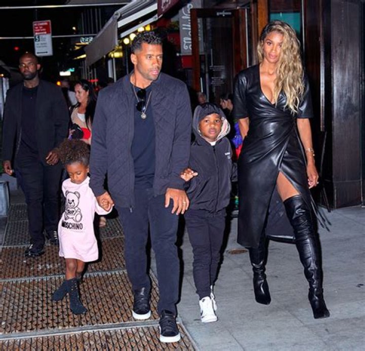 Ciara Rocks Leather Dress In NYC After Losing 39 Lbs.: Photos – Hollywood Life