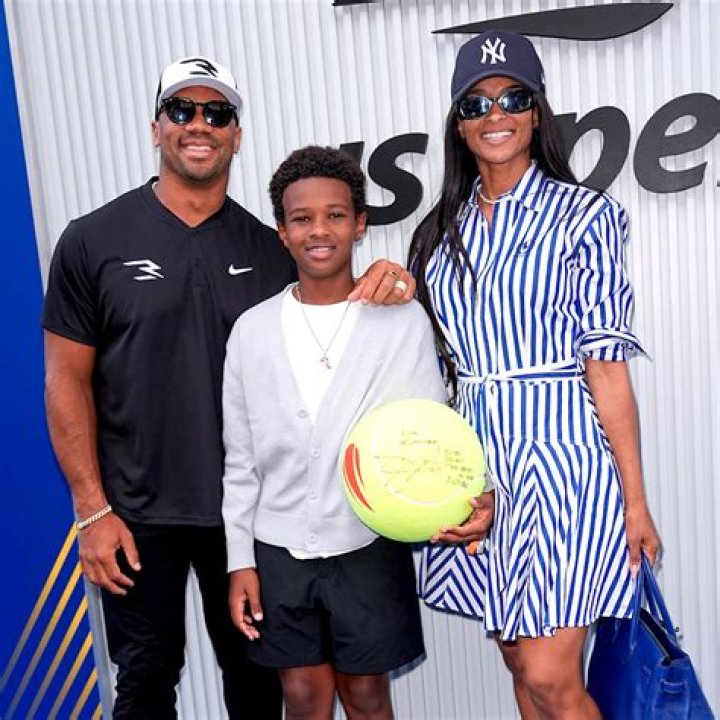 Ciara’s Son Future Plays Golf With His Stepdad Russell Wilson — Watch – Hollywood Life