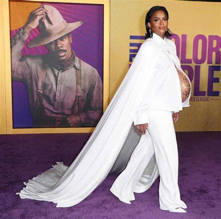 Ciara Shows Off Bare Baby Bump at ‘The Color Purple’ Premiere – Hollywood Life
