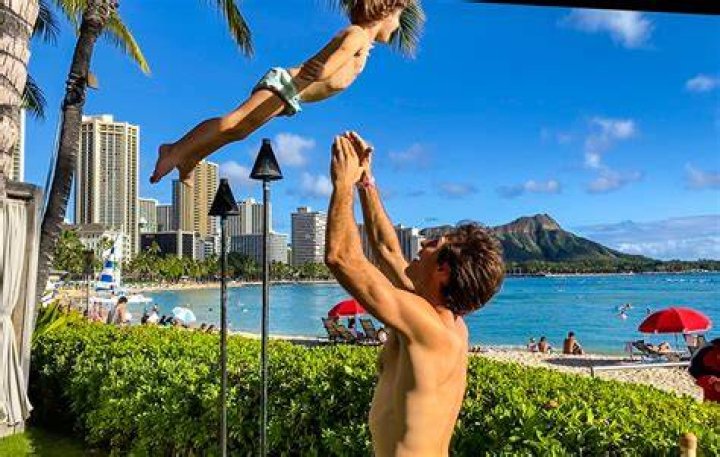Ciara Shows Off Her Post-Baby Body In Sexy Blue Swimsuit While Vacationing In Hawaii — Watch