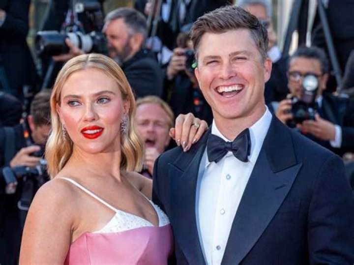 Colin Jost Reveals Details About Wedding To Scarlett Johansson: Michael Che Will ‘Object’