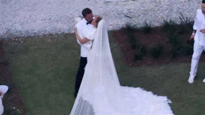 Couple Married In Georgia – Hollywood Life