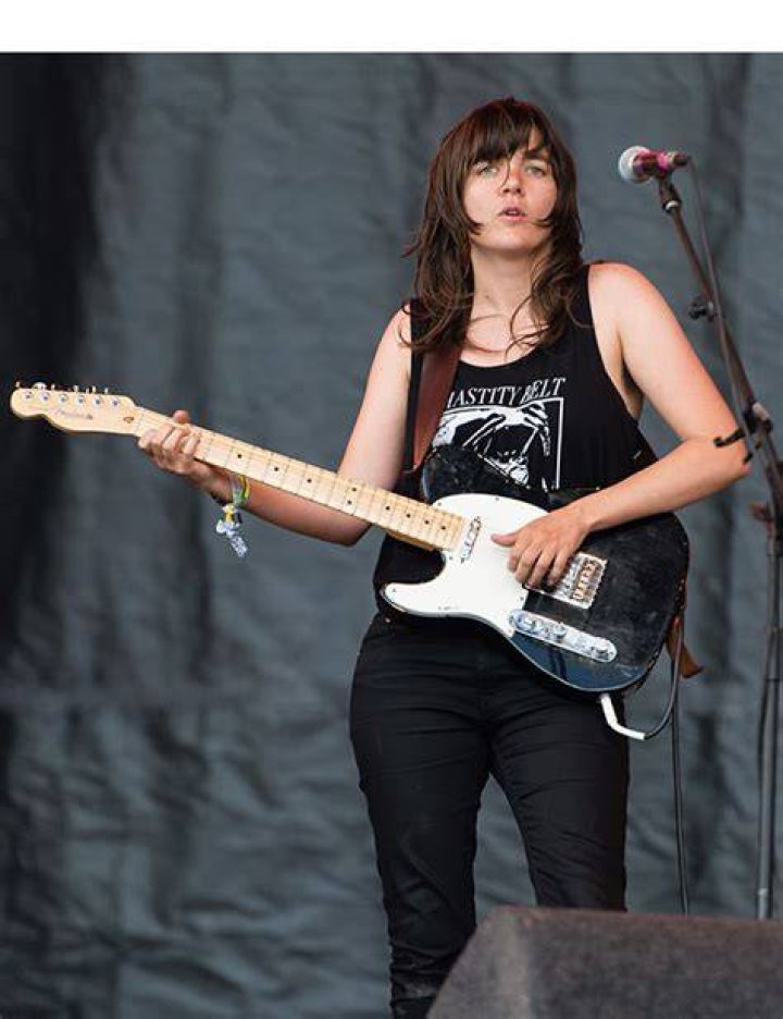 Courtney Barnett: 5 Things To Know About The Aussie Best New Artist Grammy Nominee