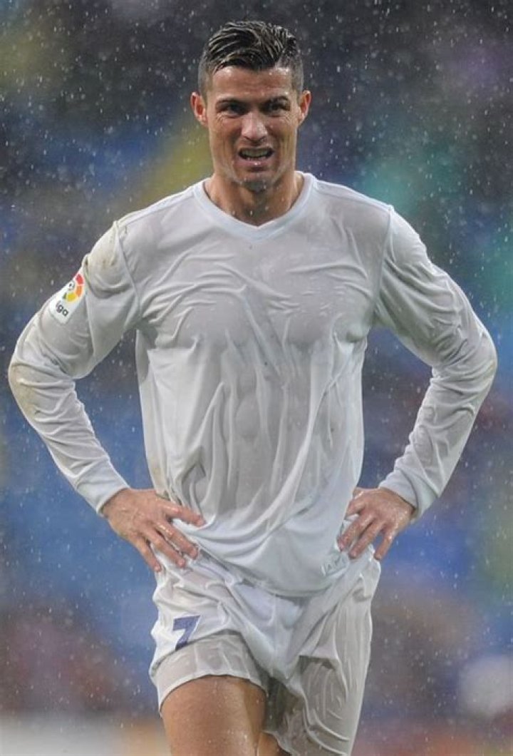 Cristiano Ronaldo Gets Wet & Shirtless In Tiny Shorts After Real Madrid’s Big Win
