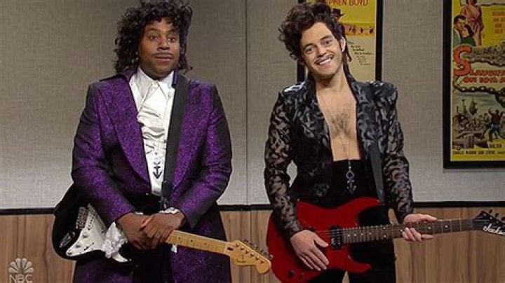 Daniel Craig Crashes Rami Malek’s Audition For Prince Movie On ‘SNL’ — Watch