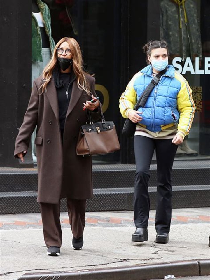 David Bowie’s Daughter Lexi Joins Makeup Free Mom Iman On Rare Outing – Hollywood Life