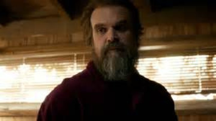 David Harbour Shaves Off Hopper Beard & Pressures ‘Stranger Things’ Creators To Reveal His Fate