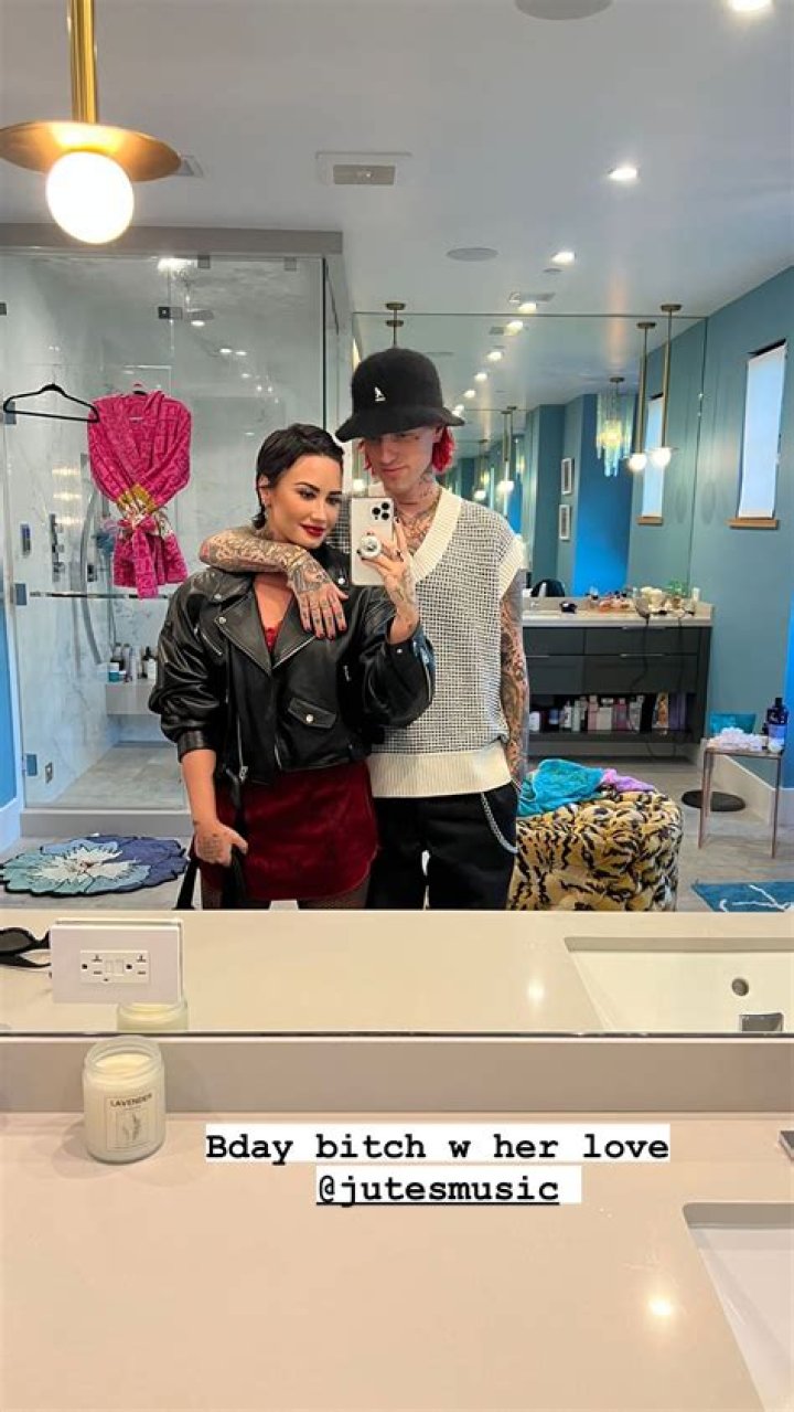 Demi Lovato & Boyfriend Jute$ Take New Romance Public As They Hold Hands In NYC: Photos