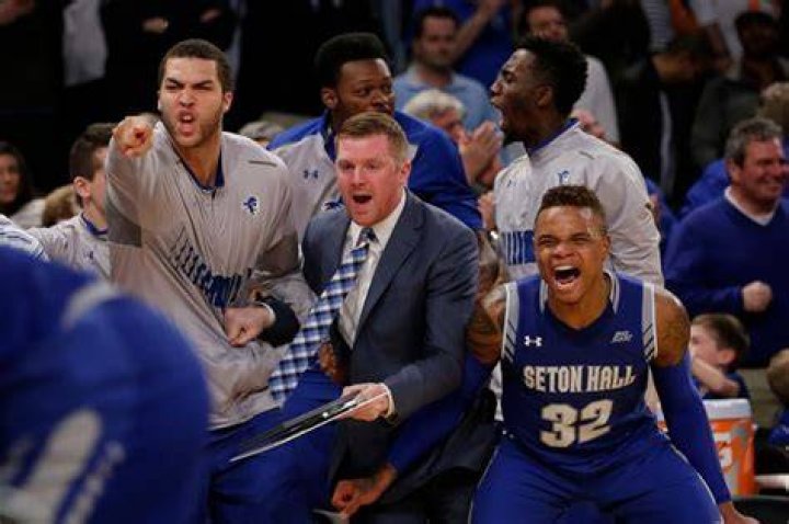 Derrick Gordon Comes Out: First Openly Gay DI Basketball Player’s Story