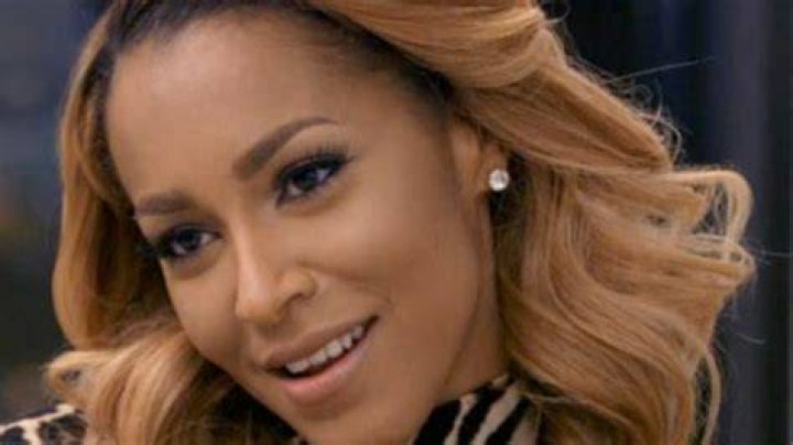 Did ‘L&HH’ Star Amina Get Surgery To Improve Her Smile? — Pics Of Her Gorgeous Teeth