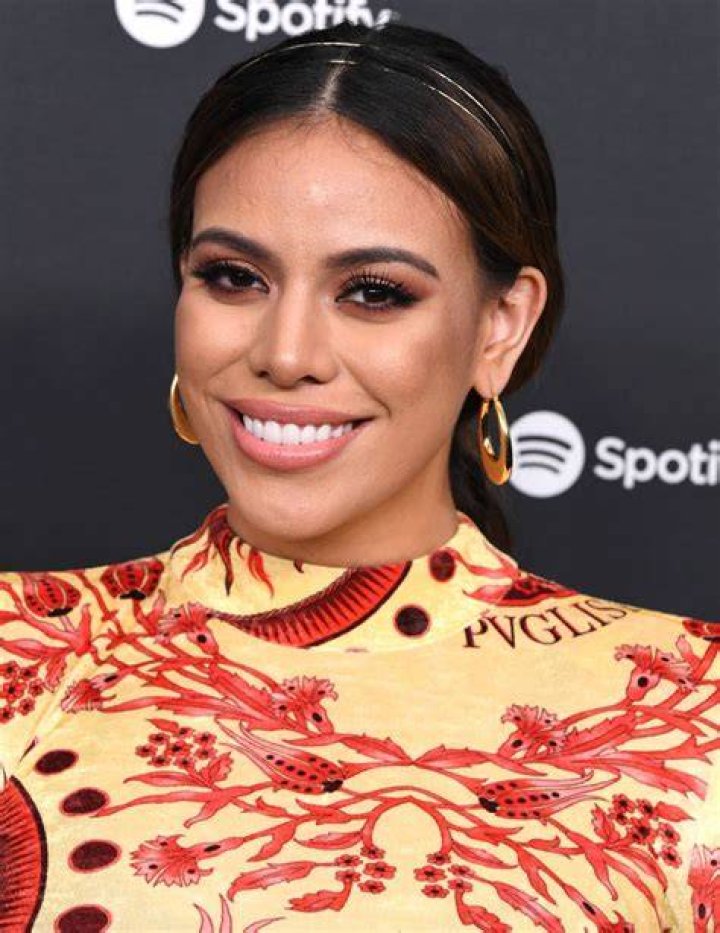 Dinah Jane Celebrity Profile – Hollywood Life