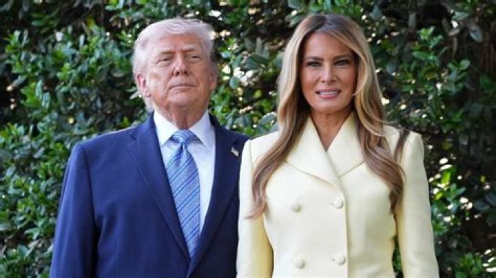 Donald & Melania Trump’s Most Awkward PDA Photos Over The Years