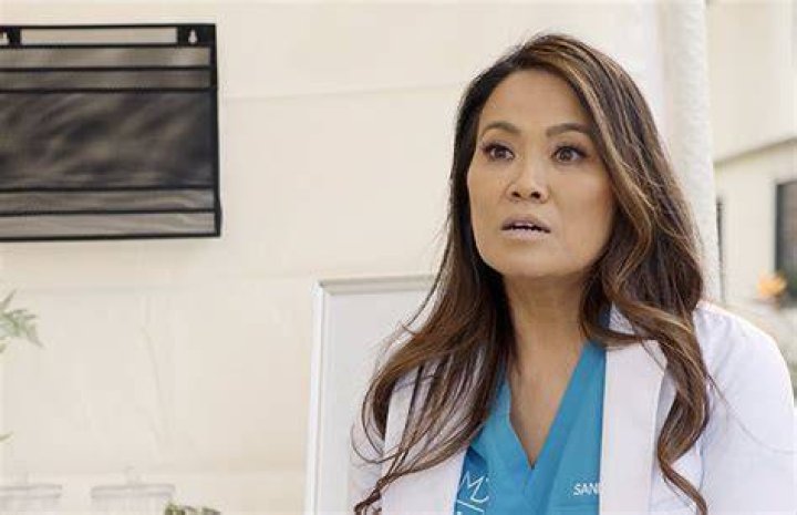 Dr. Lee Is Stunned By A Butt Lipoma – Hollywood Life