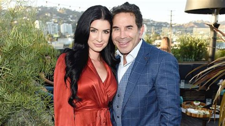 Dr. Paul Nassif & Wife Brittany Pattakos Expecting 1st Baby Together — See Sonogram