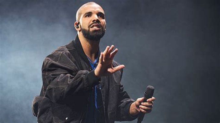 Drake Mentions His Son Adonis In New Song ‘Lemon Pepper Freestyle’ – Hollywood Life