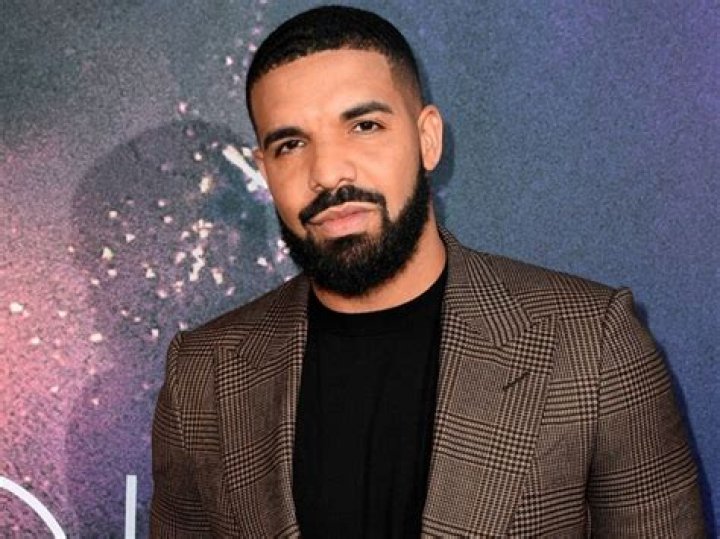 Drake & More Stars Who Tested Negative For Coronavirus After Symptoms Or Exposure