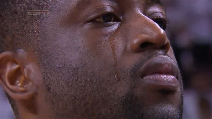 Dwyane Wade Tears Up As His Mom & More Pay Tribute Ahead Of Last Game In Budweiser Ad