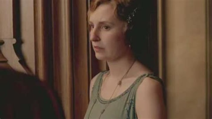 Edith Pregnant — Season 4 Recap – Hollywood Life