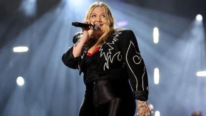 Elle King Breaks Silence About Drunken Dolly Parton Tribute 4 Months After Performance
