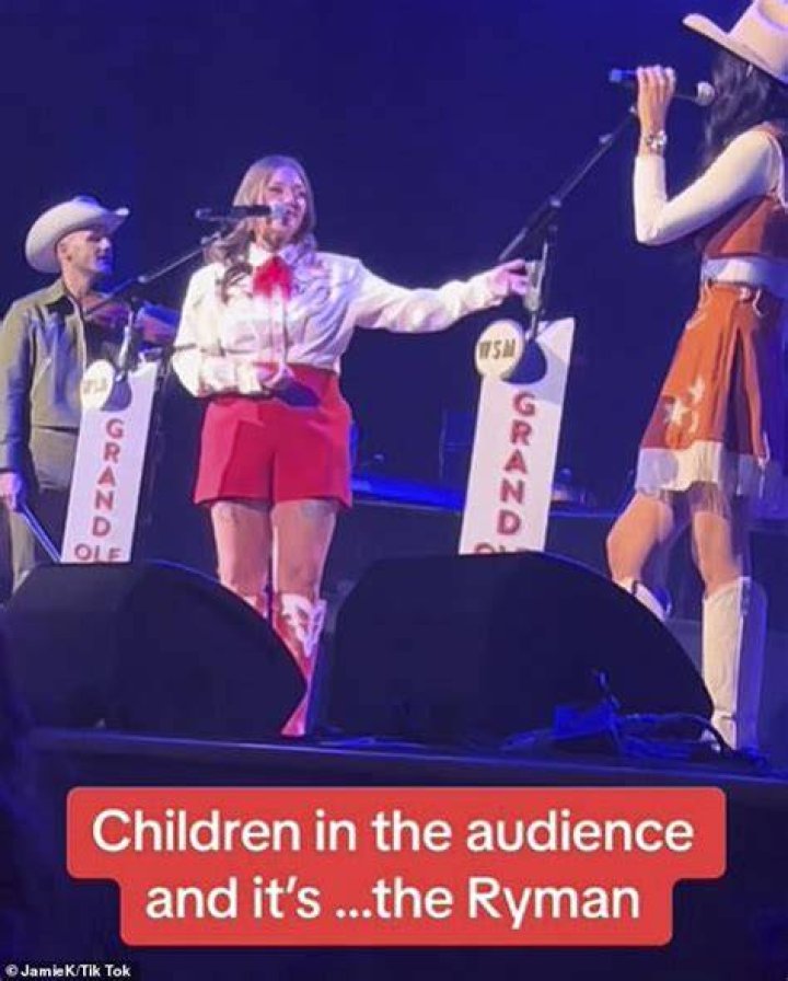 Elle King Declares She’s ‘F***ing Hammered’ On Stage During Dolly Parton’s Birthday Celebration