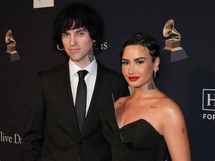 Ellen DeGeneres Reportedly Invites Demi Lovato To Live With Her When She’s Out Of Rehab