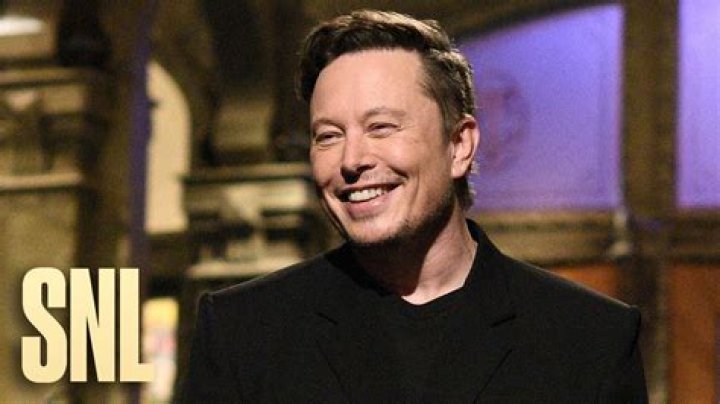 Elon Musk’s Opening Monologue — Video – Hollywood Life