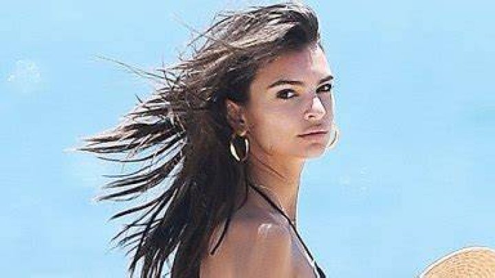 Emily Ratajkowski Lounges In Bed In Her Bikini After Getting ‘Wine Drunk’ In Quarantine — Pic