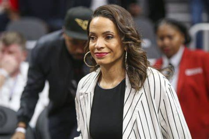 ESPN’s Elle Duncan Goes Viral After Stunning Tribute About Kobe Bryant Being A Proud ‘Girl Dad’