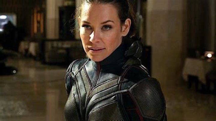 Evangeline Lilly Told Off After Refusing To Self Quarantine Though Father Has Cancer