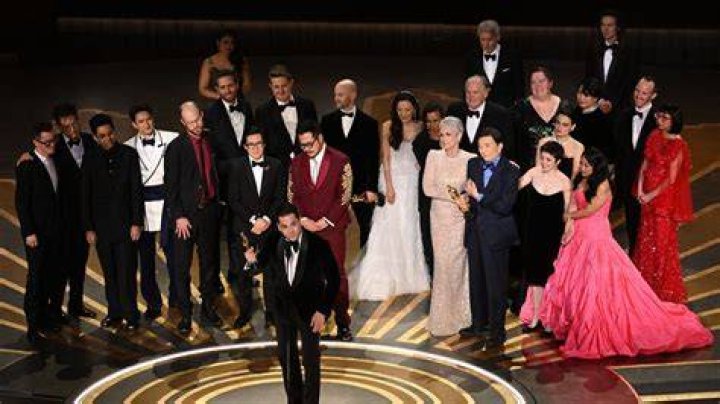 ‘Everything Everywhere All At Once’ Cast At Oscars 2023: Photos – Hollywood Life