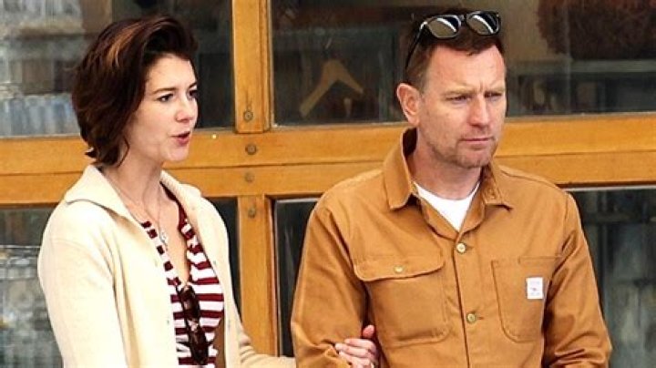Ewan McGregor & Mary Elizabeth Winstead Shopping Ahead Of Wedding – Hollywood Life