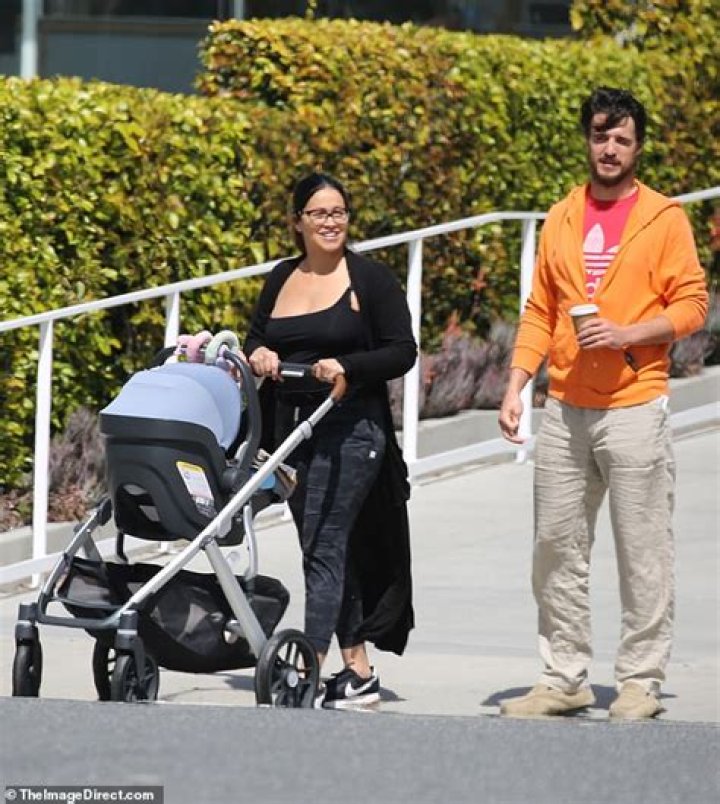 Expecting First Child With Joe Locicero – Hollywood Life