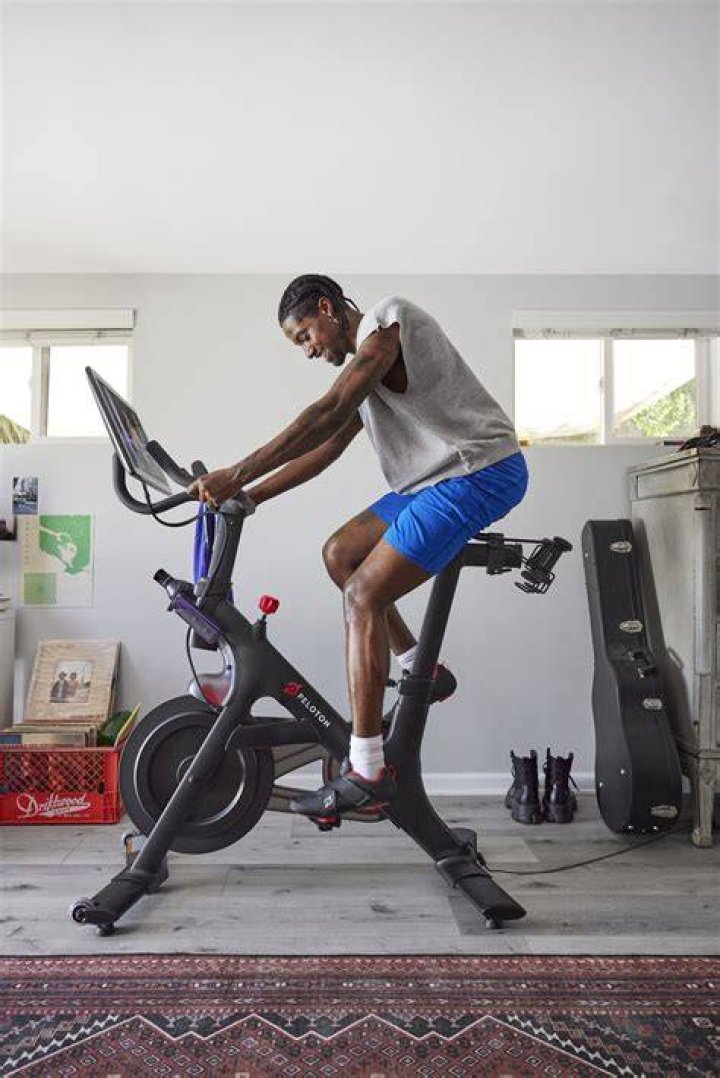 Frankie Grande Reveals How Going Vegan & Riding A Peloton Bike Helped Him Get Rock-Hard Abs