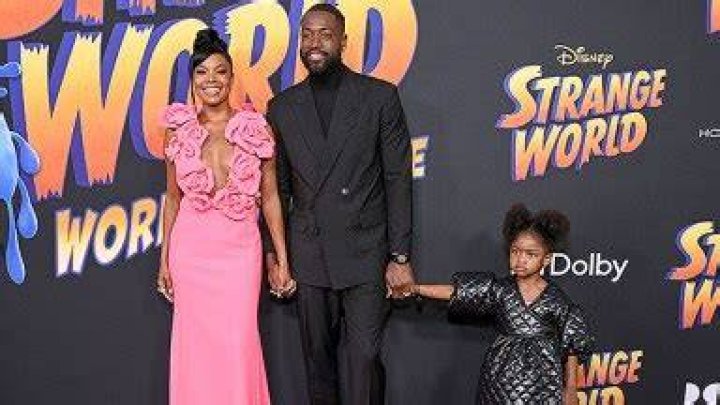 Gabrielle Union’s Daughter Kaavia Judges Family Outfits In New Video – Hollywood Life