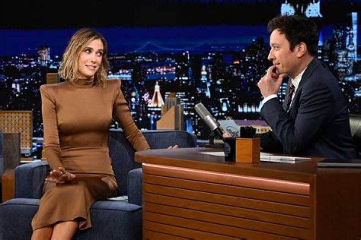 Gal Gadot Teases Possible Romance With Kristen Wiig’s Character In ‘Wonder Woman 1984’