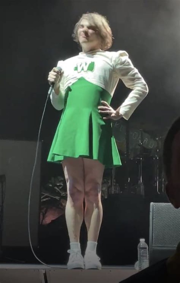 Gerard Way Rocks Cheerleader Outfit During My Chemical Romance Show – Hollywood Life