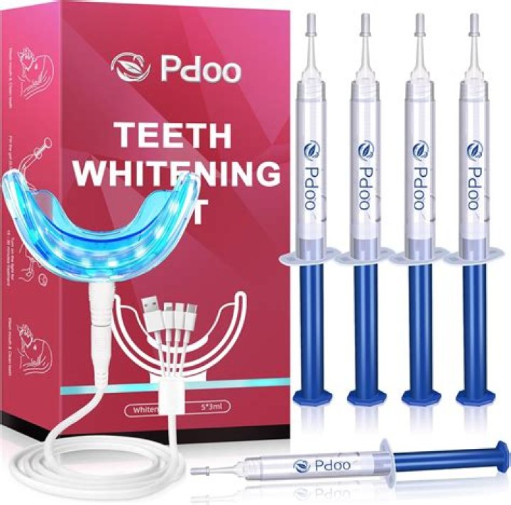 Get A Brighter Smile Overnight With This Teeth Whitening Pen That Over 9,000 People Swear By
