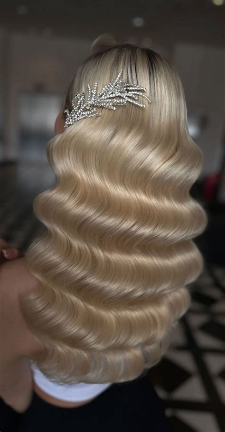 Get Her Hairstyle – Hollywood Life
