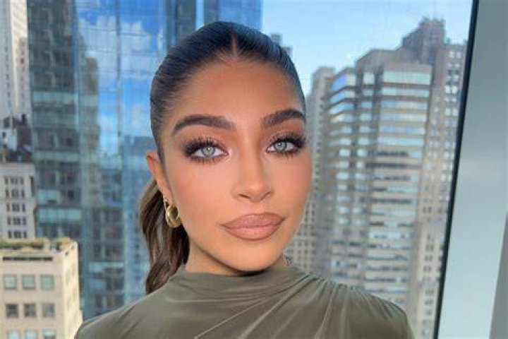 Gia Giudice, 20, Shows Off Style With 2 Baby Blue Bikinis On 4th Of July Weekend