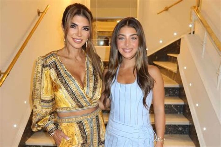 Gia Giudice Thinks Teresa & Luis Are Moving Too Fast — Recap – Hollywood Life