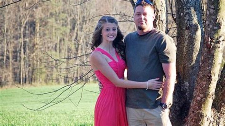 Girl Dies After 1st Breakup — Was It Murder? – Hollywood Life