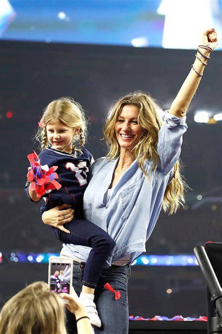Gisele Bundchen Cuddles Daughter Vivian, 9, In Adorable Easter Photo