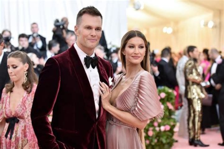 Gisele Supports Tom Brady As He Announces Return To NFL: ‘Let’s Go Lovey’
